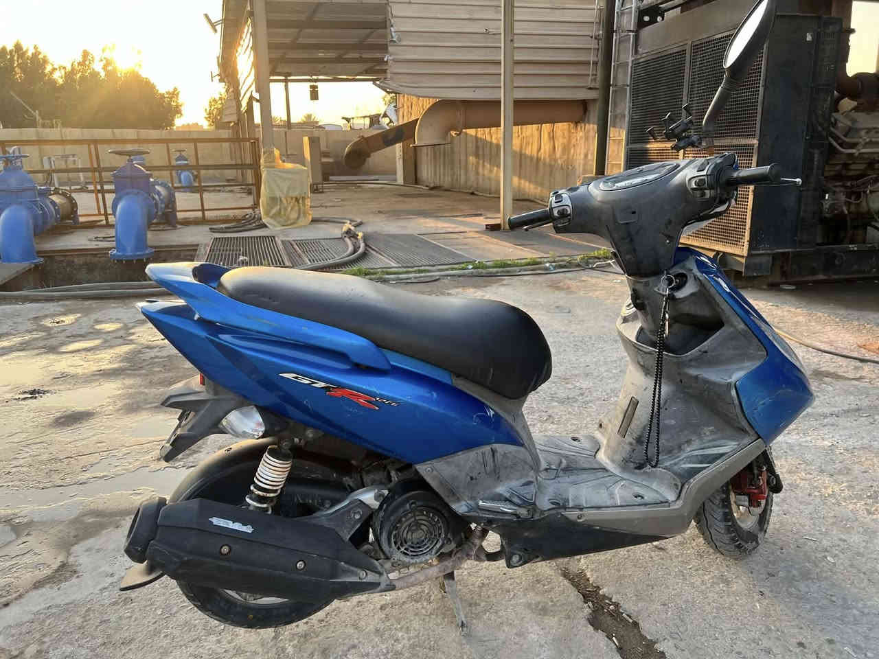 سلام عليكم دراجة ماكس جي تي ار صارلهة شهر نازله رمبه  جديدا فول فول كلشي كامل بيهة السعر مليون و١٥٠ وبيه مجال بسيط  *********** وتساب
