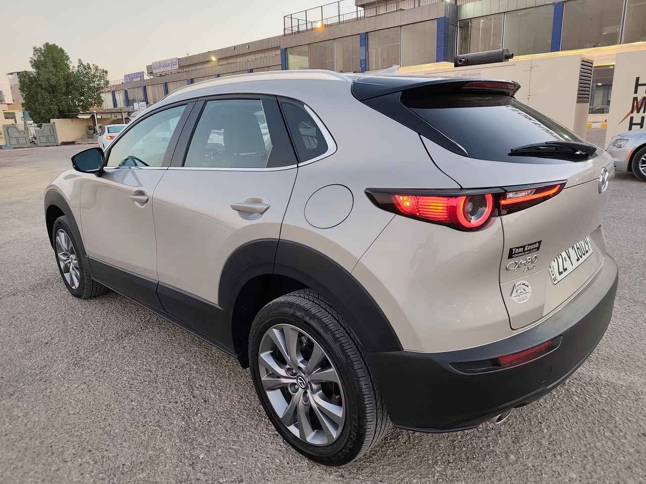 السلام عليكم/للبيع
مازدا (CX-30 PREMIUM PLUS)موديل 2024

اللون : مميز رقم اربيل

السياره بسم شركة تريد وكاله 

تريد تحويل بسمك مباشر

عداد المسافة : 8000

حجم المحرك : 2.5L ( 4,سلندر )

ملاحطة السيارة : الضرر بارد فقط بدون صبغ

بدون دواخل صور الحادث موجوده بالمنشور 

المواصفات : 𝐏𝐑𝐄𝐌𝐈𝐔𝐌 𝐏𝐋𝐔𝐒

فـــول فـــول مـــواصفـــاتــــ1/1

فتحة سقف بانورما

دةبل اكسل : 𝐀𝐖𝐃

كيج الكتروني 

 بصمة ابواب 

بصمة تشغيل 

شاشة دشبول ديجيتال

كاميرا

هاند بريك بصمة

اوتو هولد : 𝐀𝐈𝐓𝐎 𝐇𝐎𝐋𝐃

اوتو ستارت : 𝐀𝐔𝐓𝐎 𝐒𝐓𝐀𝐑𝐓

اوتو ستوب 𝐀𝐔𝐓𝐎 𝐒𝐓𝐎𝐏

رادار امامي (تحديد مسار)

رادار جانبي  (نقاط عمياء)

رادار خلفي (التحذير من الاصطدام)

حساسات امامي

حساسات جانبي 

حساسات خلفي 

نظام : 𝐄𝐂𝐎

نظام : 𝐍𝐎𝐑𝐌𝐀𝐋

نظام : 𝐒𝐏𝐎𝐑𝐓

نظام :𝐎𝐅𝐅-𝐑𝐎𝐀𝐃

كشنات جلد

كشنات كهربائي

كشنات هيتر

تحكمات استيرن

استيرن هيتر

تبريد لمس

تبريد مركزي

صندوق شفط كهربائي 

لايتات 𝐋𝐄𝐃 ليد عدسة زينون بلادي

بكلايتات 𝐋𝐄𝐃 ليد بلادي

ويل كروم 

وبعد هواية مواصفات…

السعر  / 168 وبيها مجال 

مكان السياره نجف 

الاتصال 

***********
