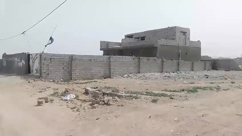البيع البيت مساحته 550متر قريت الصدرين قريب على شارع معمل السمنت  مشمول في قرار 320
بناء بلوك أساس صب كونكريت 
سكف صب كونكريت 
مناسب البيت السعر 55معه المجال 
والله مكان رقي ماء كهرباء ميزانيه
الاستفسار ***********
