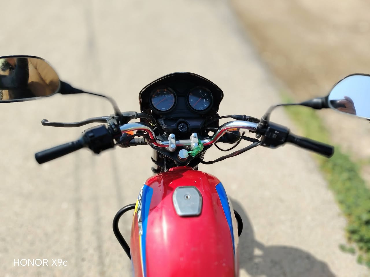 سلام عليكم
دراجة بوكسر للبيع
موديل 21
اوراق كامله
اي نقص ما بيها
كهربايات كلها شغاله
الدراجة مثل البصور وحلا
مكان ديالى ناحيه السلام على طريق دلي عباس
استفسار على الرقم ***********
