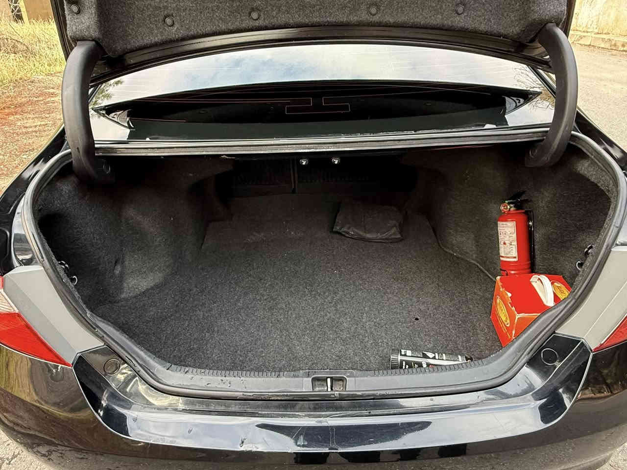 TOYOTA CAMRY 2016  SE كلين فول موصفات 
كامري 2016 كلين فول موصفات SE 
بدون ضرر بدون صبغ بدون تعديل
كير محرك تايرات باتري طخم امامي خلفي كلها بشرط و مكفول 

مكان السيارا دهوك
السعر 175 ومجال بسيط
للستسفار///
📞***********
📞***********

موصفات//
سلايت
بصمه
بصمت ابواب
فول تحكمات ستيرن
شاشه 
كشن كهرب
