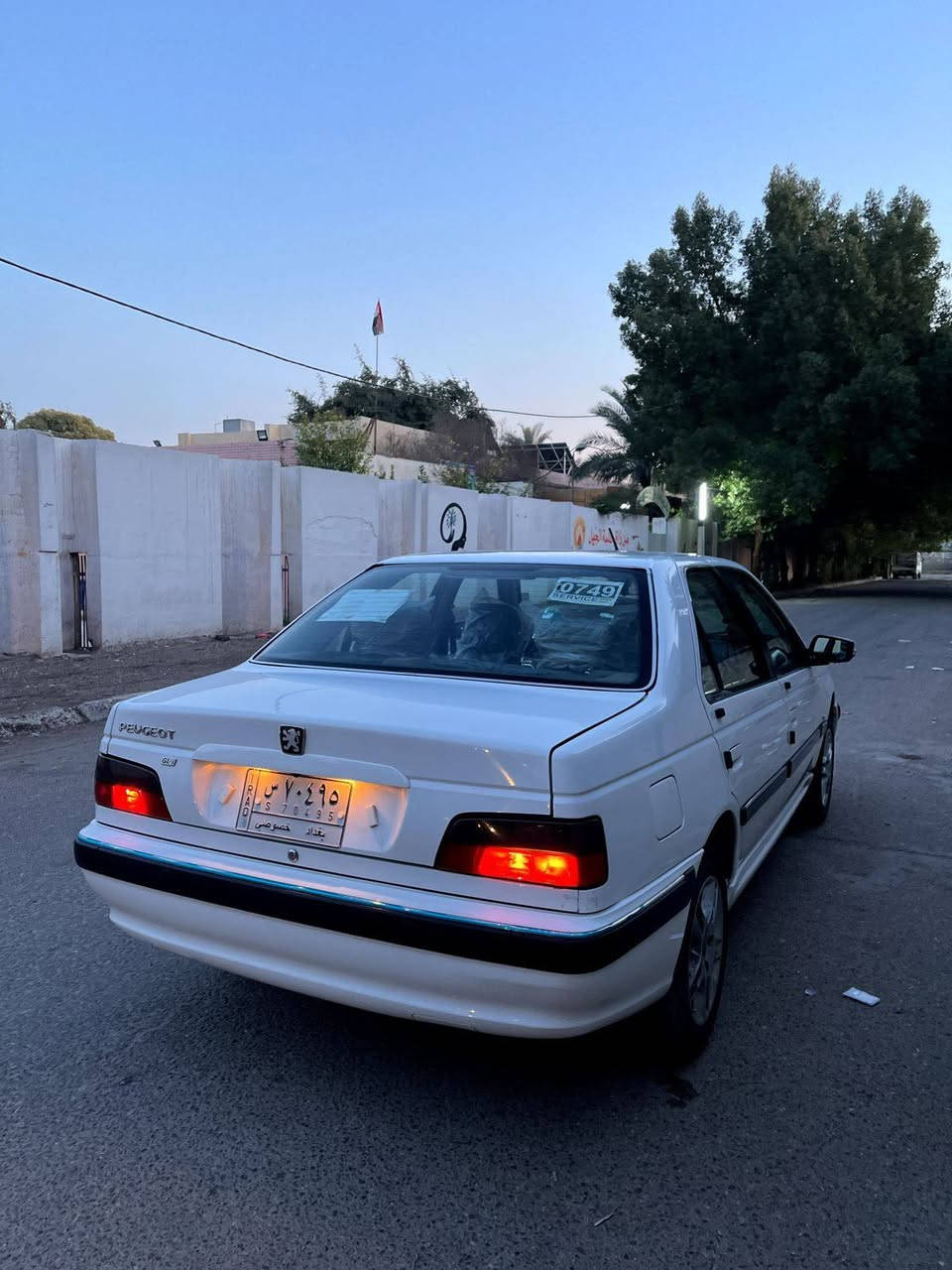 السلام عليكم بيجو بارس موديل ٢٠٢٣ السياره على وضع الشركه مكفوله كفاله عامه من كل شي فقط قليل صبغ في باب السايق بدون معجون باقي ٦ أشهر اتصير حره السعر ٧٩ ***********
