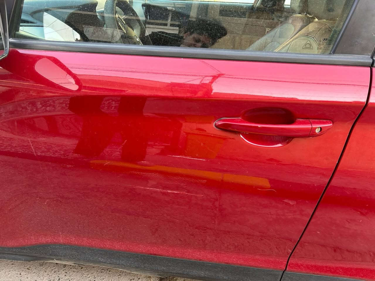 السلام عليكم سياره هونداي كونا ٢٠٢١
وارد أمريكي مال طبيبه 
حادثها طخه ماشيه ٤٨ الف 
محرك ألفين دوش 
شاصي ومحرك وكشر مكفول   
عدا شخط بالباب نظيفه بمعنى الكلمه 
وحنزل صور الحادث بامريكا 
مكاني بغداد / السيدية 
السعر 150 ورقة 
للاستفسار على الواتس ***********
