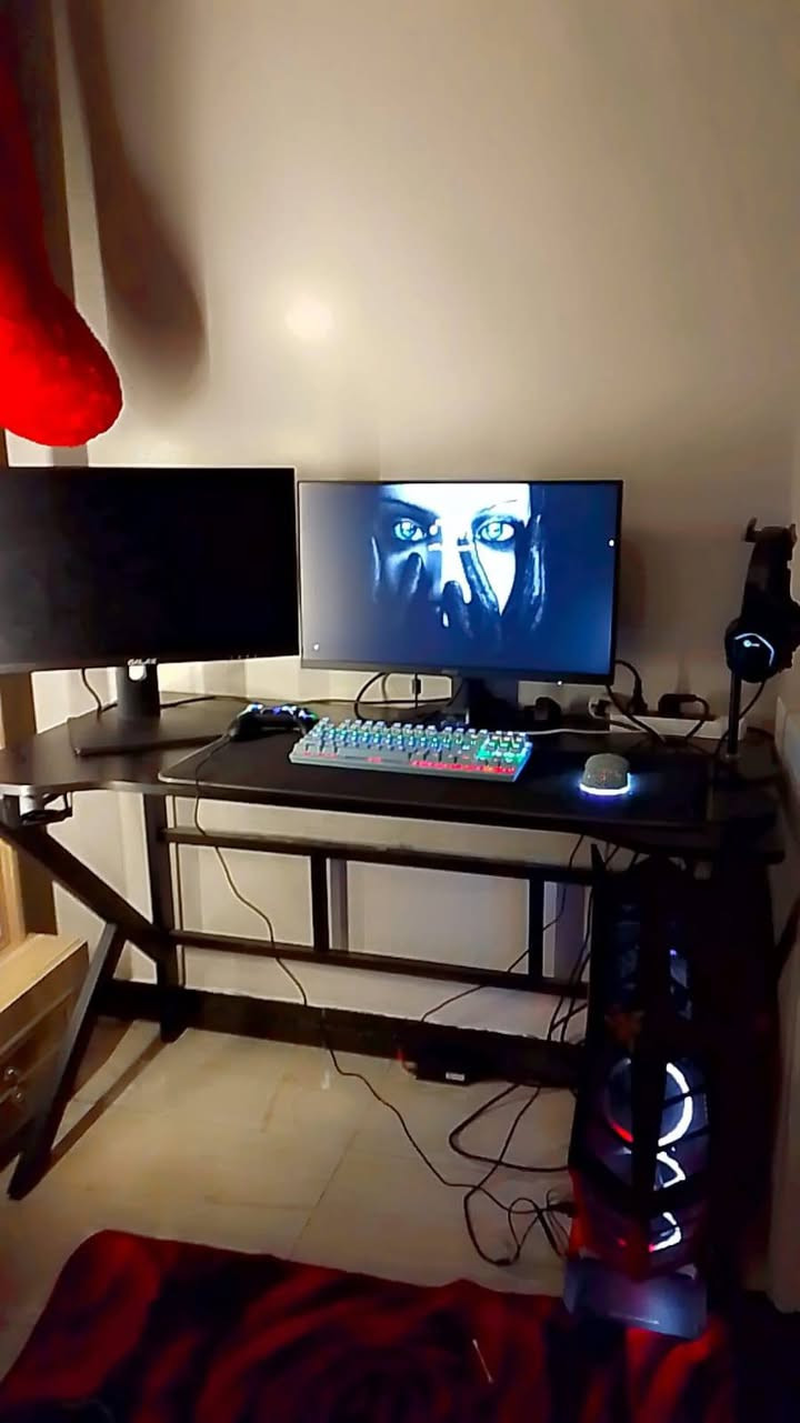 سلام عليكم
Pc
I5 9400f
RTX 2060 super 8g rgb
Ram16 rgb
Hard hhd1t
Hard ssd128
Power 600+80
المذر بورد اسوس
نوعية هيكل الكيس 
COUGAR CONQUER
مع شاشة galax 75 hz
كيبورد ميكنيكل
مع ماوس
مع ماوس باد عدد2
 سماعه كيمنك+ ستاند سماعه
 شاشه شركه msi الحجم 24  180 هيرتز 
 وجوستك + ميز وياهه ابيع شلعه وحده 
السعر 950 وبيه مجال العنوان بغداد بل عبيدي توصيل ما عندي الاستفسار *********** بي واتساب
