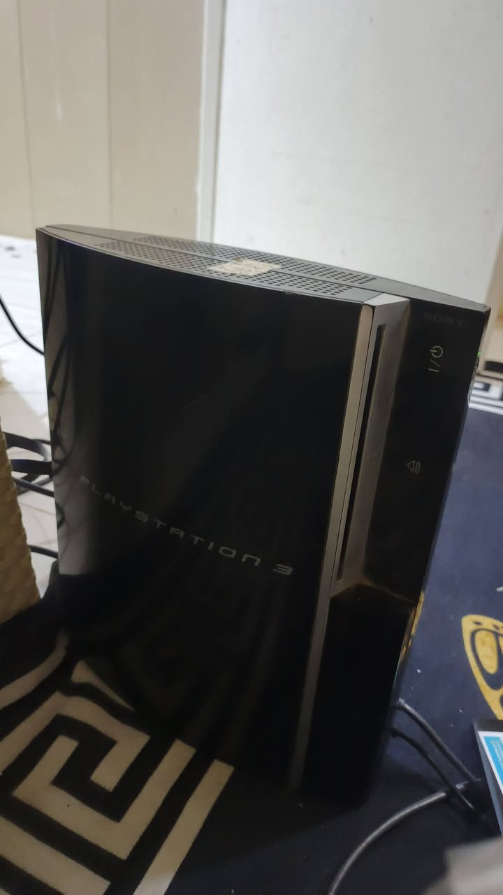 بلي 3 شغال نضيف ويا هارد 500 جيجا بي 17 لعبة قويات و واير hd مكاني ديالى بعقوبة توصيل ماعندي السعر 80 فقط و قفل


**إذا كنت صاحب هذا الإعلان وتريد حذفه لأي سبب، رجاءا أرسل رسالة إلى الدعم الفني**