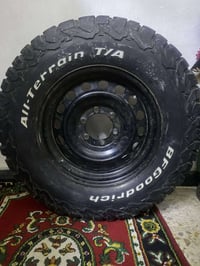 درع وتاير لبيع السعر 200 الف 07711955751