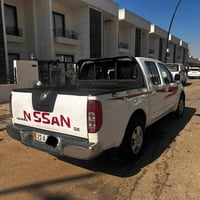 نيسان نافارا • ٢٠٠٩ • بدون حادث