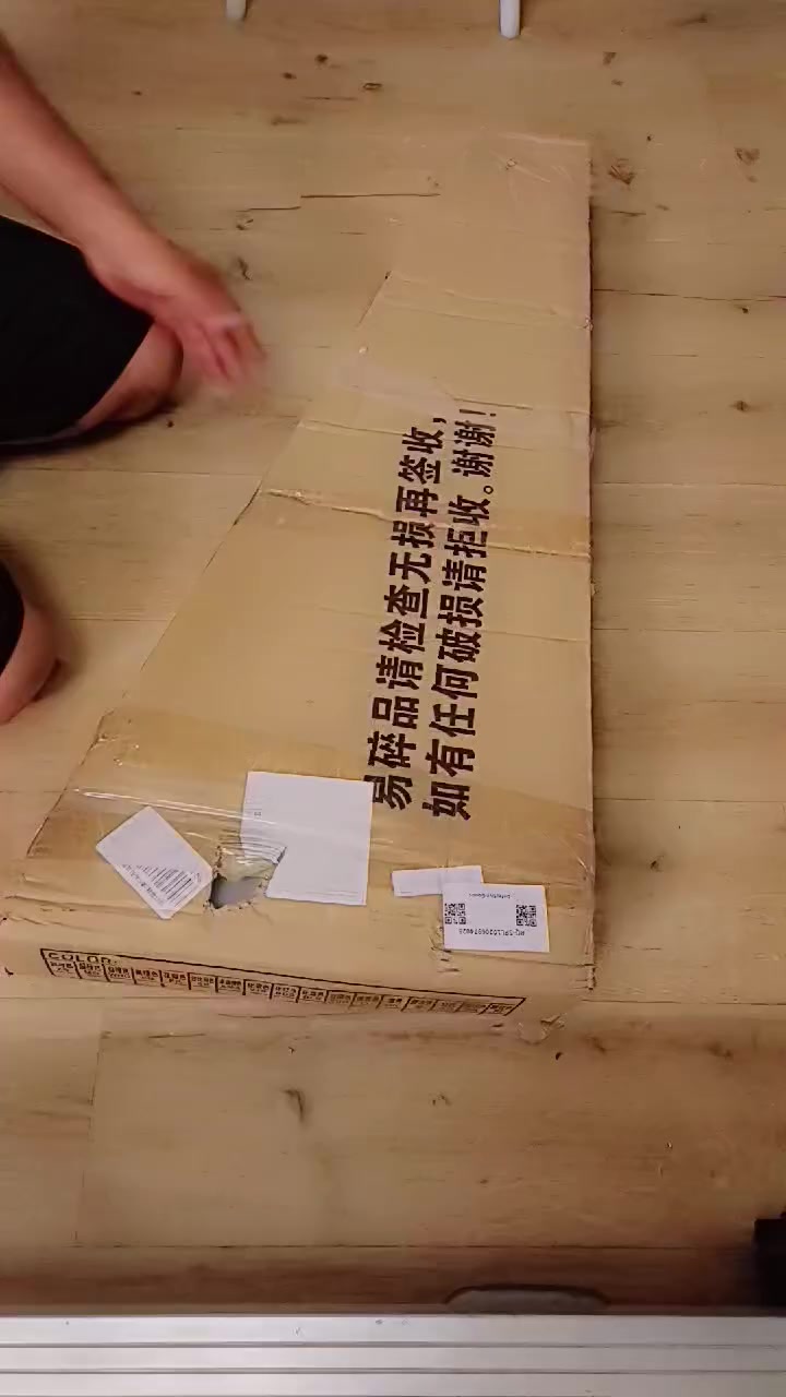 يتوفر كيتار جديد لوك كارتونه
يتوفر توصيل


**إذا كنت صاحب هذا الإعلان وتريد حذفه لأي سبب، رجاءا أرسل رسالة إلى الدعم الفني**