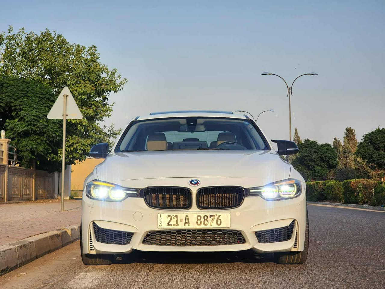 Bmw 2013 twin torbo m pakej 300 hp بۆ زانیاری زیاتر پەیوەندی بکەن بەو ژمارە تەلەفۆنەوە
0750 209 6553
شوێن:قەڵادزێ رانية, السليمانية

