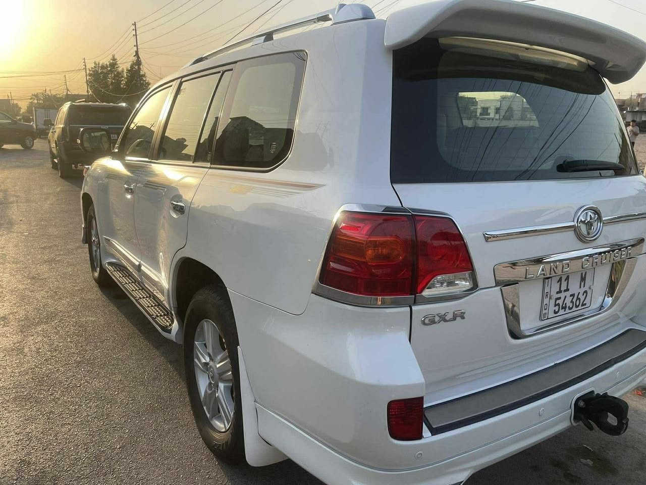 السلام عليكم لاند كروز Gxr موديل 2015
السياره جديده مال بيت ماشيه 105
وكاله ساز 
مكفوله عده تكحيلات بسيطه 

رقم بغداد بأسمي 

السعر 405

استفسار ***********
