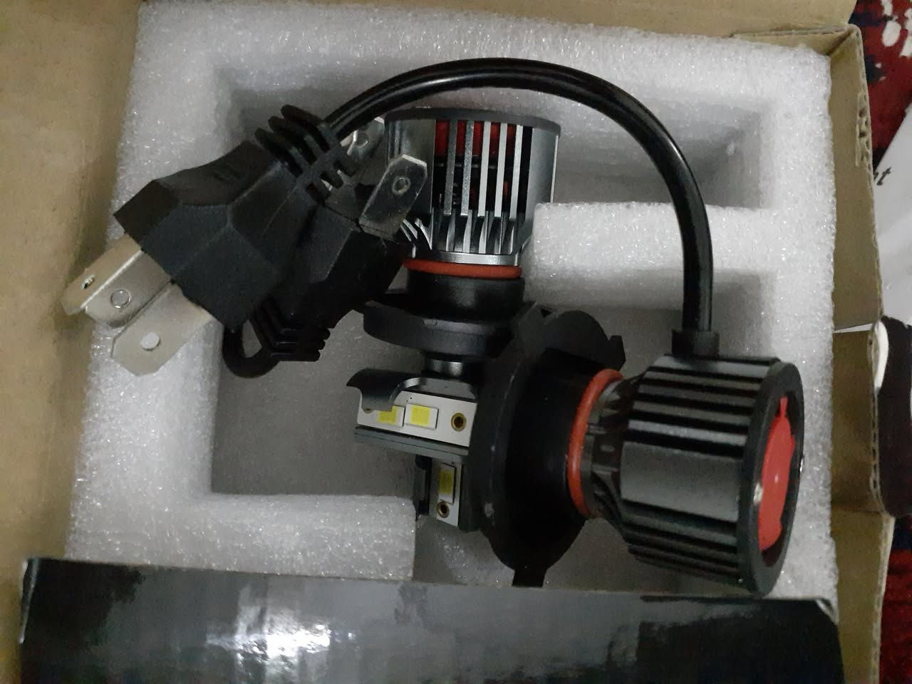 ليد سيارات ابيض ماركة سعر 25 فقط
***********
