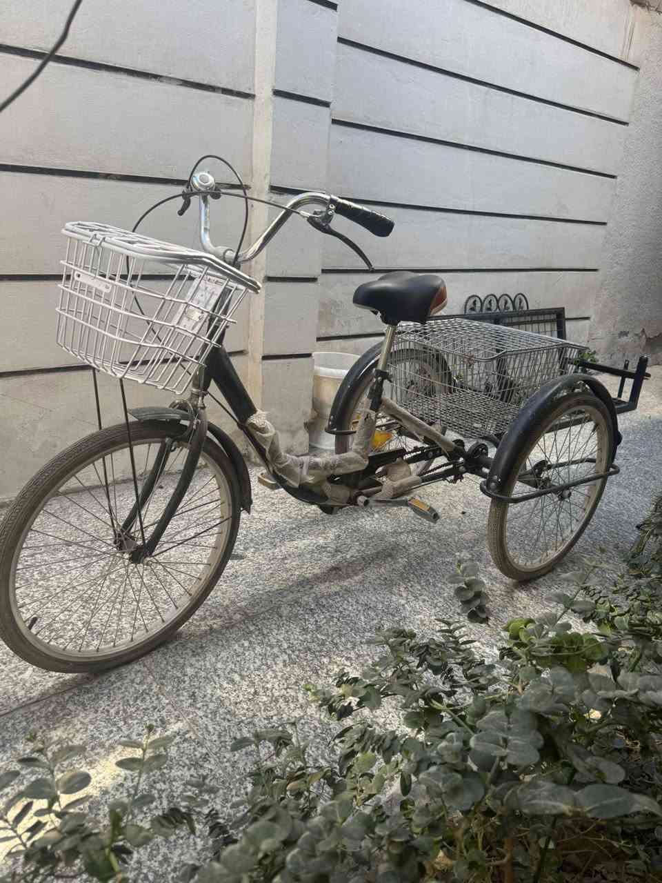 للبيع
السعر 240 
*********** 
مكان بغداد
