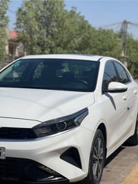 للبيع كيا سيراتو موديل 2023 المواصفات  محرك 2000 مانع تزحلق فول تحكمات...