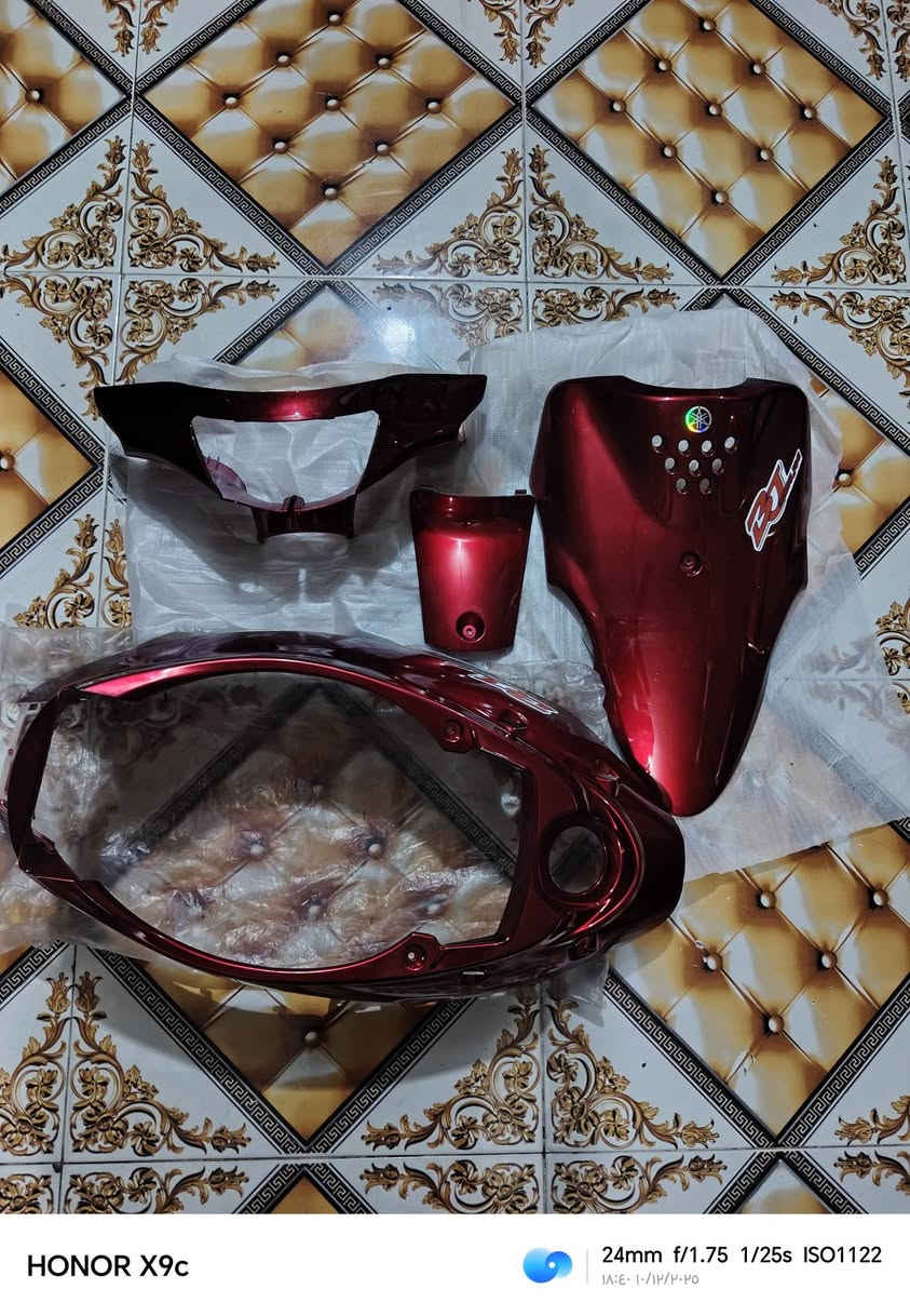 كفرات بيجي  9 زروف جدد سعر 40وبيهن مجال بسيط رقمي ***********
