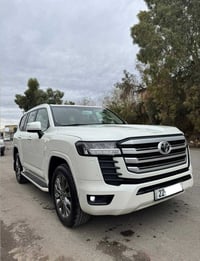 لاند کروزەر 2022 GXRشریکە جیهان دەرەجە یەم  سێ شاشە ٥٣٠٠٠کم رۆشتوە  هە...