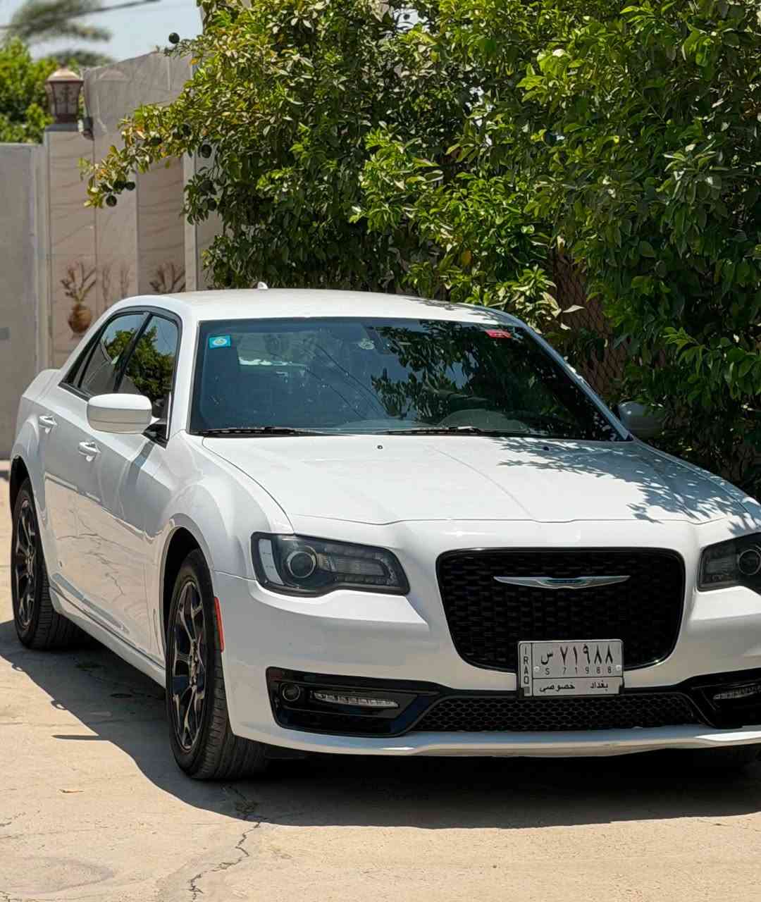 اوباما كلايسلر 2020S C300
( فورويل وملغي يعني حاليا تو ويل السياره)

رقم بغداد
ماشيه 120Mile الف مايل
مواصفات S بدون فتحه فول كشن جلد تدفئه 
——
الحادث كما موضح بالصور وسونار
جاملغ امامي ايمن مبدل ومصبوغ مع اللغد الجاملغ نفسه معدل ومصبوغ ايرباكات طاكه . 
صار بيه ملاحظات بسيطه تكحيلات كارت موضحه بالصور

مكان بابل- الحله
اتصال /***********
