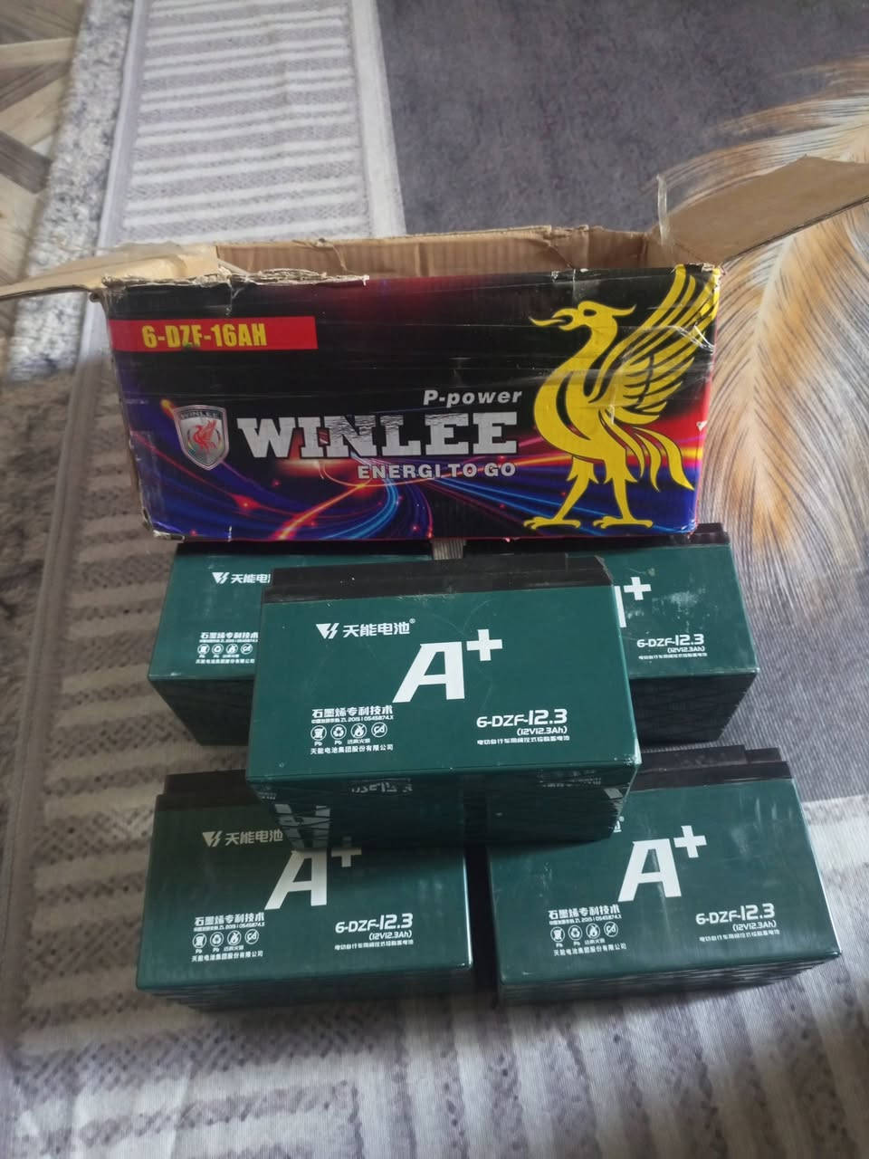 5بطاريات مال بايسكل شحن للبيع كل عيب مابيهن  بعدهن جدد مستعملات جم يوم شراي يجي خاص


**إذا كنت صاحب هذا الإعلان وتريد حذفه لأي سبب، رجاءا أرسل رسالة إلى الدعم الفني**