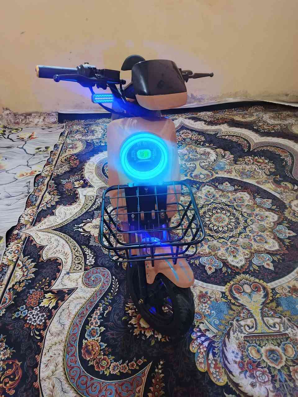 السلام عليكم
دراجه ار 9 مديل 26 الحديث 
5 بطاريات حجم كبير 32 امبير وينلي الاصلي 
4نمر سرعه 109 سرعه حقيقيه 70 
كهربائيّة كلهه شغاله لايت عالي وناصي دبل اشاره اشاره يمنه ويسره وهورن وبلوتوث دراجه مكفوله كفاله عامه حته من الزلغ تجي وشوف بعينك ستخدام 20يوم فقط وياها سويجين وبصمه وكارت وشاحنه الاصليه 
السعر  500 وبيها مجال قليل حك الجيه  واتساب ***********
عنوان بصره امن الداخلي قرب حسينيه اصحاب الكساء
