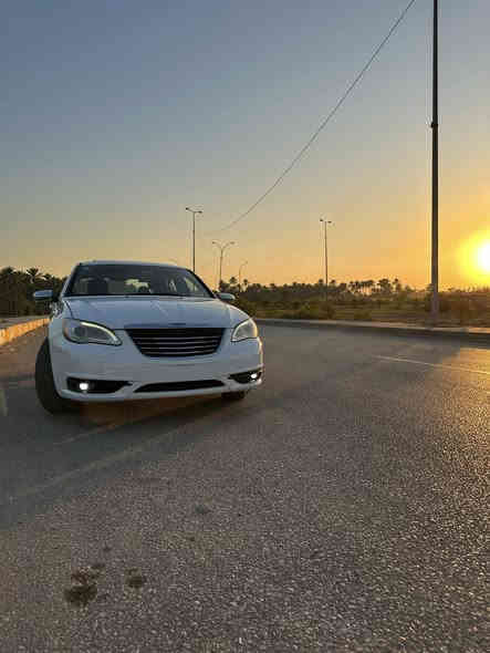 سلام عليكم 
كرايسلر 2014  c200 لمتدد فول مواصفات
سعر السيار 87ورقه
رقم بابل تحويل ثاني يوم
فتحه
تحكم ستيرن 
كشن تدفئه
كشن كهرباء +جلد
تحكم ستيرن 
مكينه 6سلندر 3600
حادث السياره جاملغ وبنيد وبلعراق جاملغ يعني حادثها جاملغين وبنيد 
مكان السياره بابل حله مركز المدينا
للاستفسار 
***********
***********
