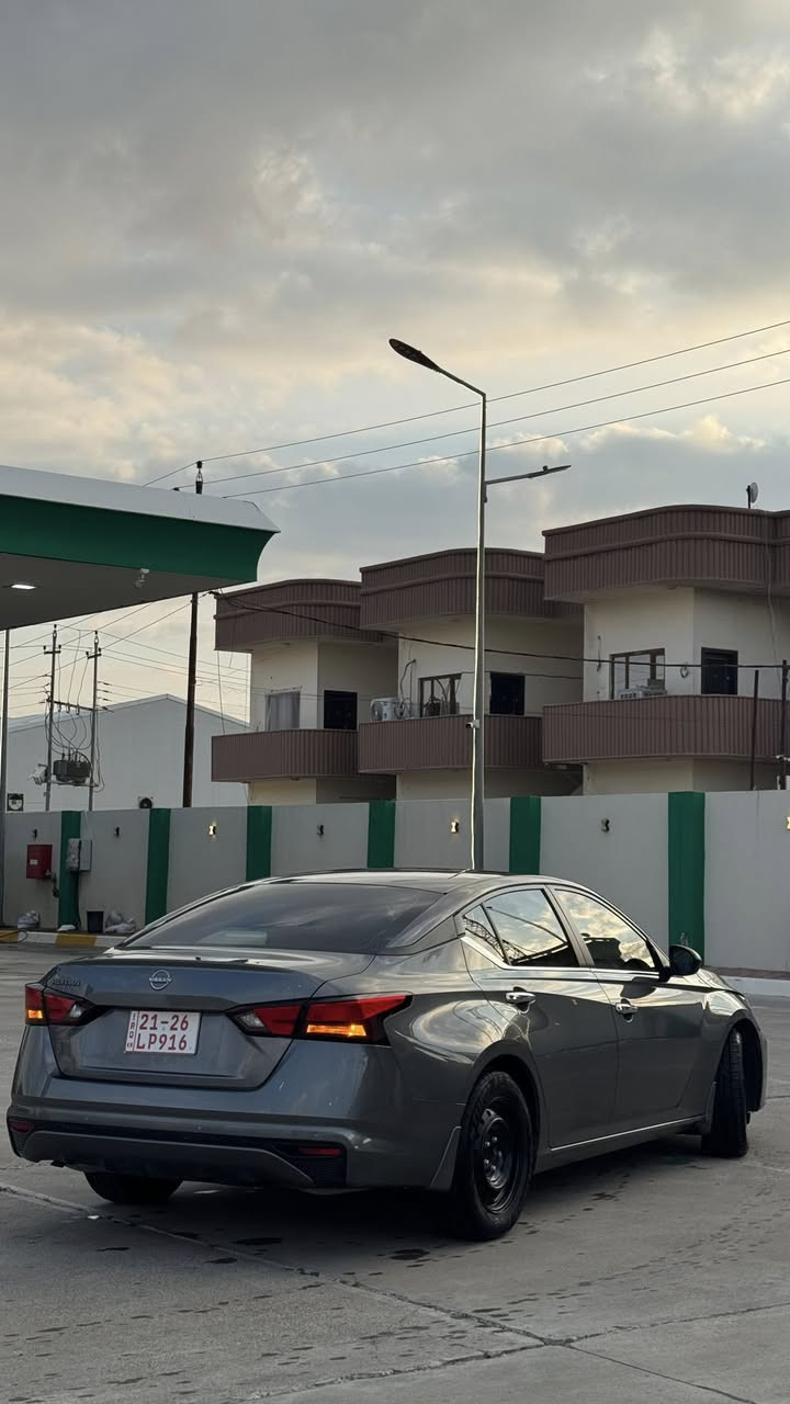 التيما موديل 2024 كاتي شمالي دخوك جديد
مكان السيارة كركوك 

مواصفات :

اوتو بريك امامي

اوتو بريك خلفي 

رادار امامي 

رادارات جانبية 

حساسات خلفية 

كامرا خلفي 

بصمة 

تشغيل عن بعد 

رقم الشاصي : 1N4BL4BV7RN357732

السيارة بدون صبغ حادث بسيط جدا ايرباك ستيرن تك تكمة مبدل بلادي السيارة كاملة للاخبر ماشية 59مايل وقابل للسيارة تترقم شمالي اربيل سليمانية دهوك 

لمعرفة السعر واتس او اتصال ع رقم ***********
