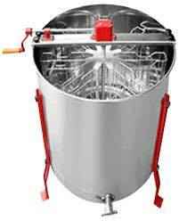 هذا المنتج هو جهاز استخلاص العسل اليدوي ذو الـ 6 إطارات المصنوع من الفولاذ المقاوم للصدأ، والمصمم لتربية النحل على نطاق صغير. 
السعة: يستوعب 6 إطارات (عميقة أو متوسطة) ويتم استخلاصها بشكل شعاعي. 
التصميم: يتميز بآلية يدوية ومصمم لتوفير المساحة، مع قاعدة مائلة لتدفق العسل بكفاءة. 
المميزات: يأتي مع أرجل فولاذية متينة وعادةً ما يكون مزودًا بغطاء شفاف للمراقبة أثناء التشغيل. اهلى سعر ابيع


**إذا كنت صاحب هذا الإعلان وتريد حذفه لأي سبب، رجاءا أرسل رسالة إلى الدعم الفني**