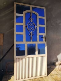 باب حديد • عرض ١م • طول ٢م