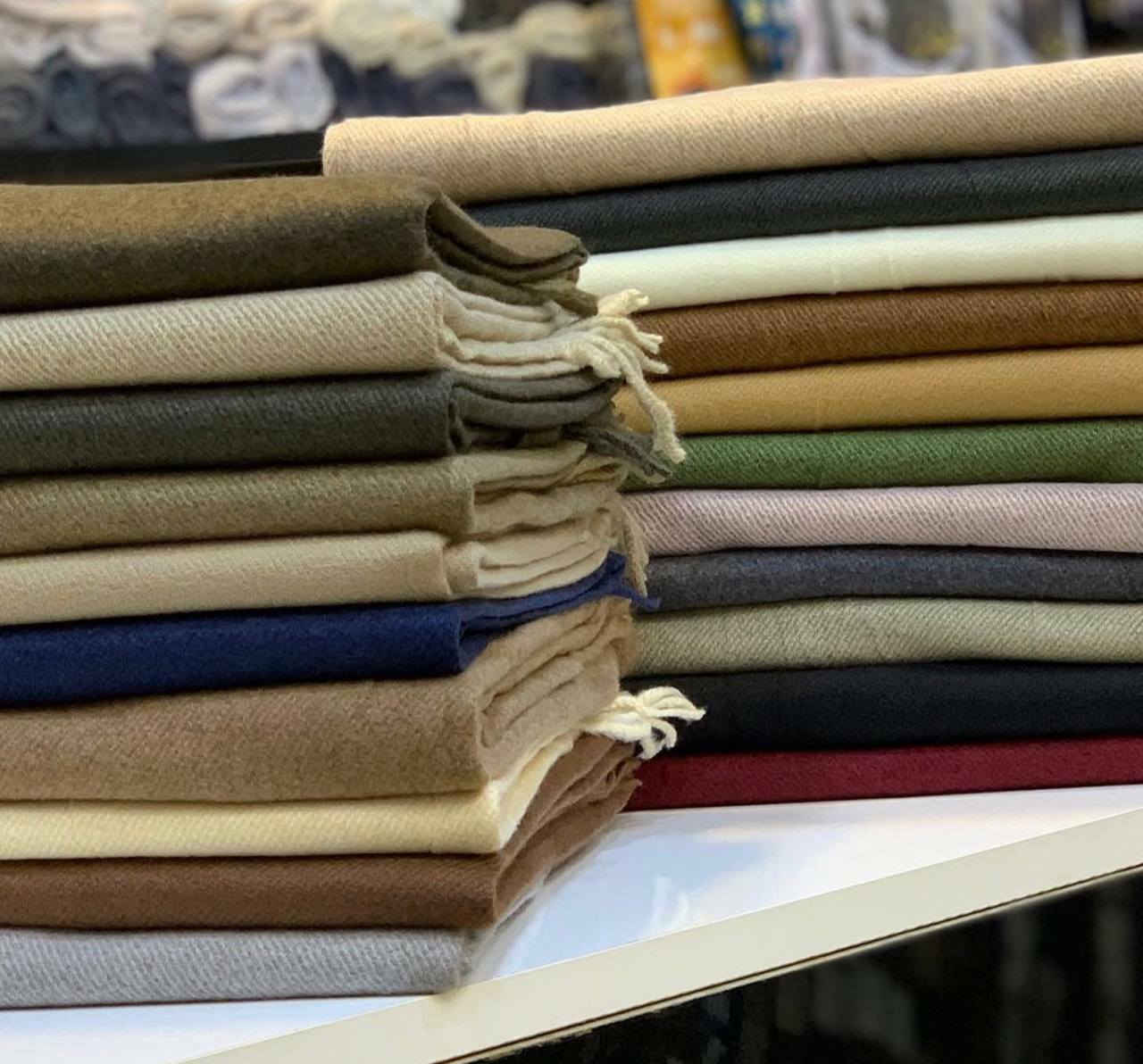 سكارف ساده الخامه صورف الاصلي
يتوفر 12 لون استاندر 

30 الف سعر الدرزن


**إذا كنت صاحب هذا الإعلان وتريد حذفه لأي سبب، رجاءا أرسل رسالة إلى الدعم الفني**