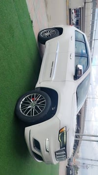 جراند شيروكي سومت • ٢٠١٧ • دفع رباعي