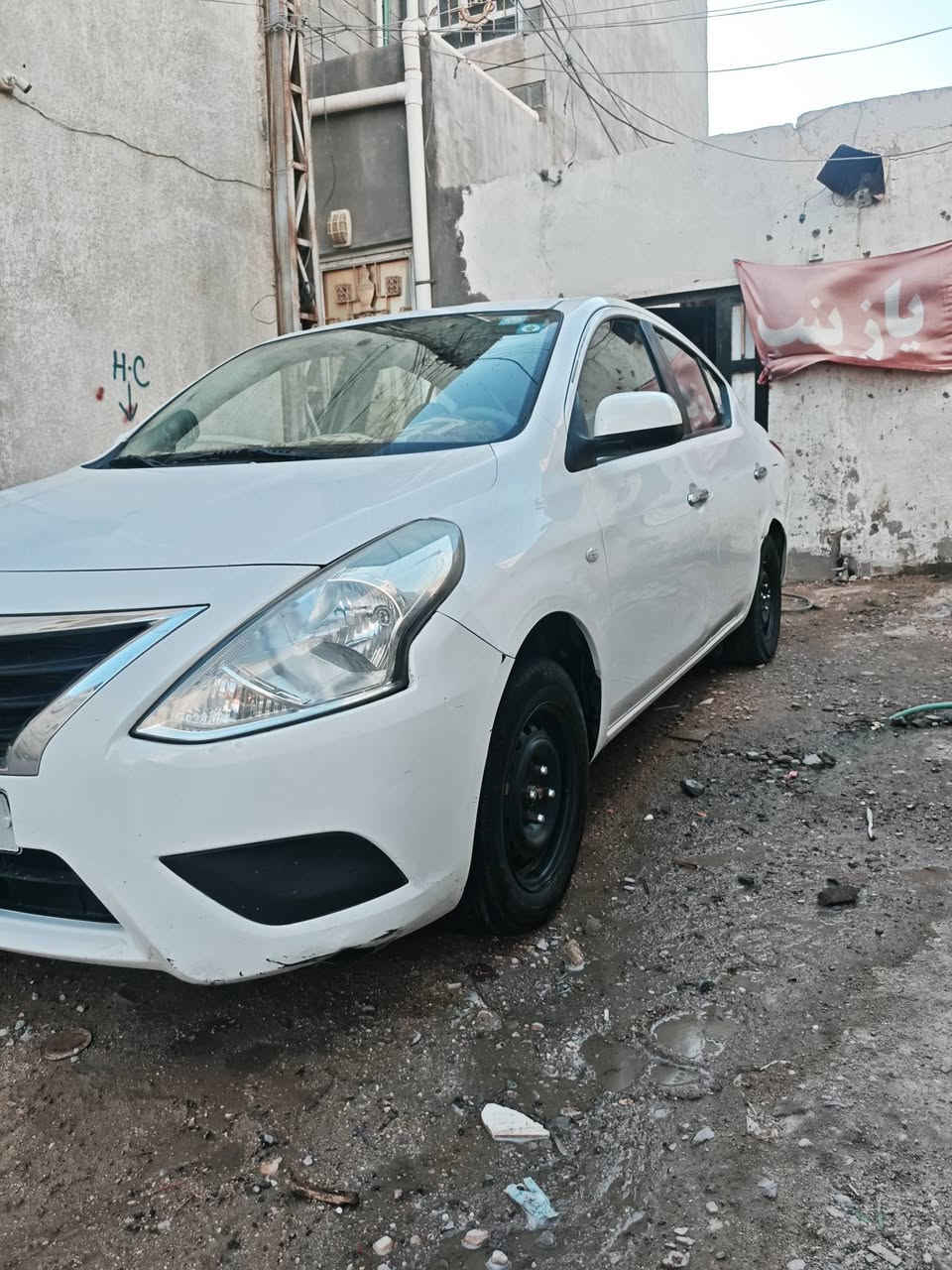 السلام عليكم نيسان صني للبيع في البصرة
موديل 2019 هندي بليته الزرگة  
سياره جديده 
تنتهي السنوية بسنة 2027
مكينه وا گير مكفولة الرقم بغداد وا مداور لكل محافظات العراق 
السعر 93 وا بيهة مجال بيع مستعجل 
للتواصل هاذ الرقم ***********
