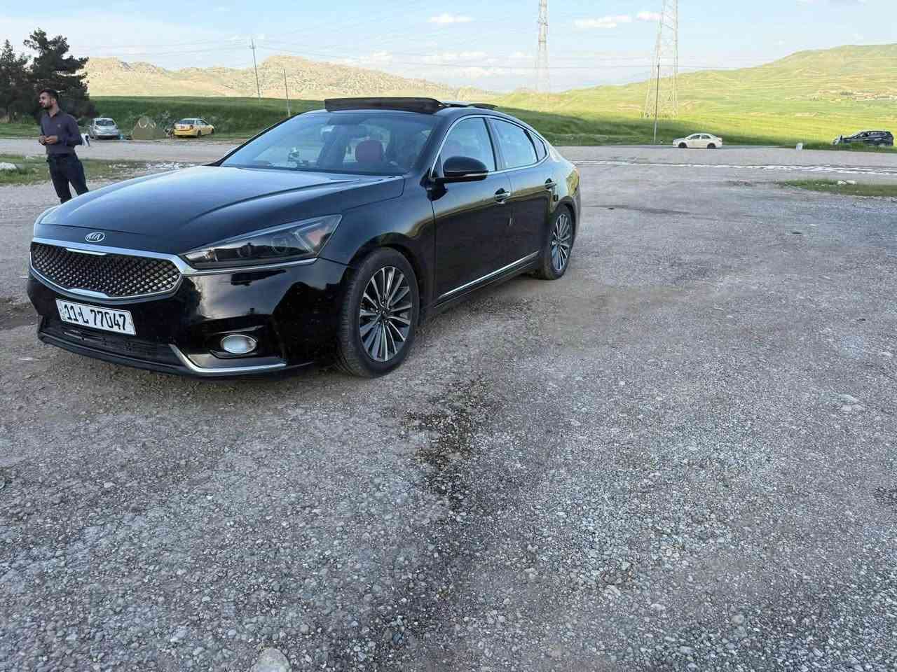 سلام عليكم للبيع
كيا كادنزا 2017 امريكي 
 6 سلندر 3300
رقم بغداد 

مواصفات Vip    

بانوراما 
بصمة تشغيل 
بصمة ابواب 
كشنات جلد بلادي اسود ومدوشم عليهن جلد احمر
كشنات كهرباء  
تدفئة كشنات
شاشه كبيره وكامرة
4 انظمة قيادة
فول تحكمات 
تدفتئة وتبريد قطعتين
مري كهرباء شفط
وبعد اكو هوتي موصفات 

❗️گير مكينه كفاله
عليهة ادامة

صور الحادث والسونار منشورة

مكانها بغداد الحسينية

***********
