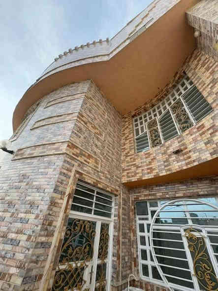 للاجار للاجار بيت مساحه 100 في حي السلام مربع 
طابقين يحتوي على اثنان غرف نوم في الطابق الثاني 

سعر الاجار 600الف الشهر البيت جداً نضيف  على ساحه 

للاستفسار اكثر الاتصال يتوفر وتساب 
***********
