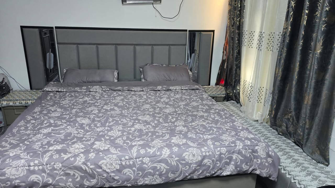 غرفة نوم تركي للبيع استخدام قليل السعر مليون ونص وبيها مجال مع قطعه مرايه على الطول


**إذا كنت صاحب هذا الإعلان وتريد حذفه لأي سبب، رجاءا أرسل رسالة إلى الدعم الفني**