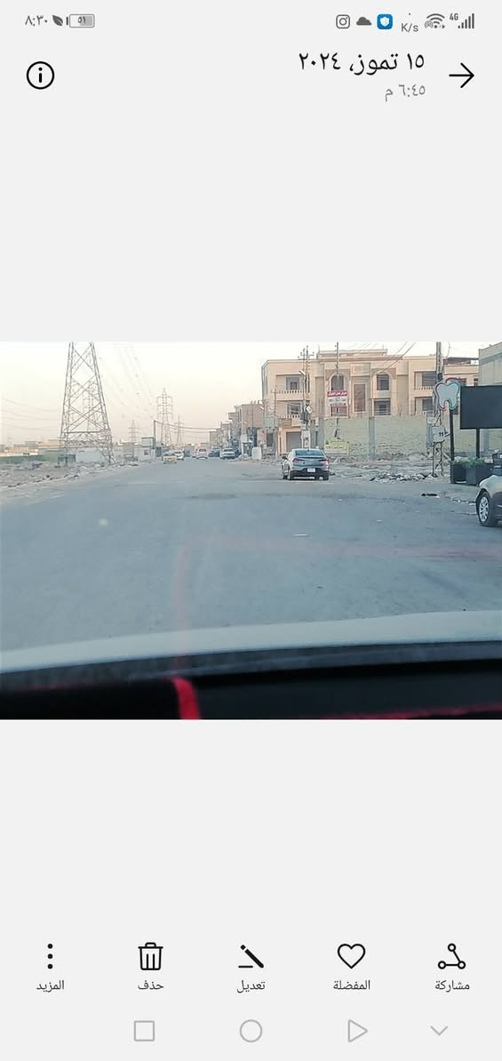 يوجد قطعة للبيع مساحة ١٠٠ متر موقع مميز تجارية على شارع تجاري ١٥ متر تبعد عن جسر الطابقيين مال الجادرية ٥ دقايق توزيع جديد إلى رئاسة الوزراء طابو ملك صرف سكني تفتح بيان وتقرر وتستلم سند باسمك مقابيل الجمعية مال الدورة للاستفسار الاتصال على الرقم *********** علما اني صاحب القطعة مباشرة يعني مو دلال
