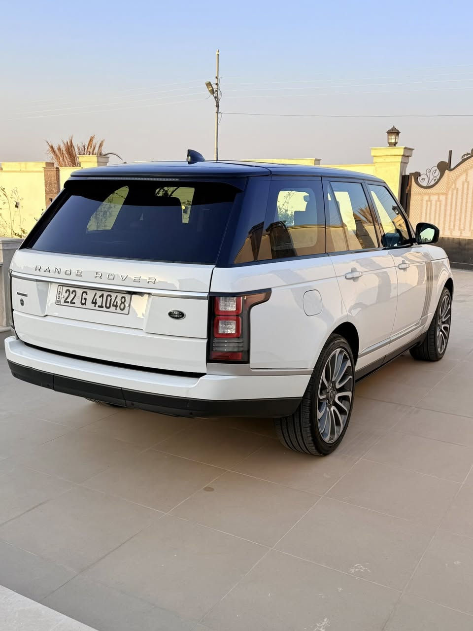السلام عليكم
للبيع او مراوس مع سيارة 7 راكب
رانج روڤر موديل 2017
وارد الماني كفالة عامة 
محرك 8 سلندر سوبر چارج
محرك گير مكفولات 
ماشية 142 الف كيلو 
مواصفات 6 كامرات
حساسات خلفي وامامي
جكات 
مودات قيادة
داتا شو
كشنات VIP 
كل الكشنات مساج وتدفئة وتبريد وكهرباء فول تحكمات وذاكرة
ثلاجة عدد 2 امامية وخلفية
بانوراما
ستيرن كهرباء وهيتر
نظام البقاء داخل المسار
شاشات خلفية مع ريمونت كونترول
شاشة امامية كبيرة
تبريد مركزي
إنارة الطريق مع فرة الستيرن
مرايات شفط
شفتات ستيرن
صندوق قطعتين كهرباء وشفط
رقم اربيل سنوية بإسمي هزه جديدة سنوية لل 28
مكان السيارة بغداد الكرخ
السعر370 ورقة
للإستفسار اكثر ***********
