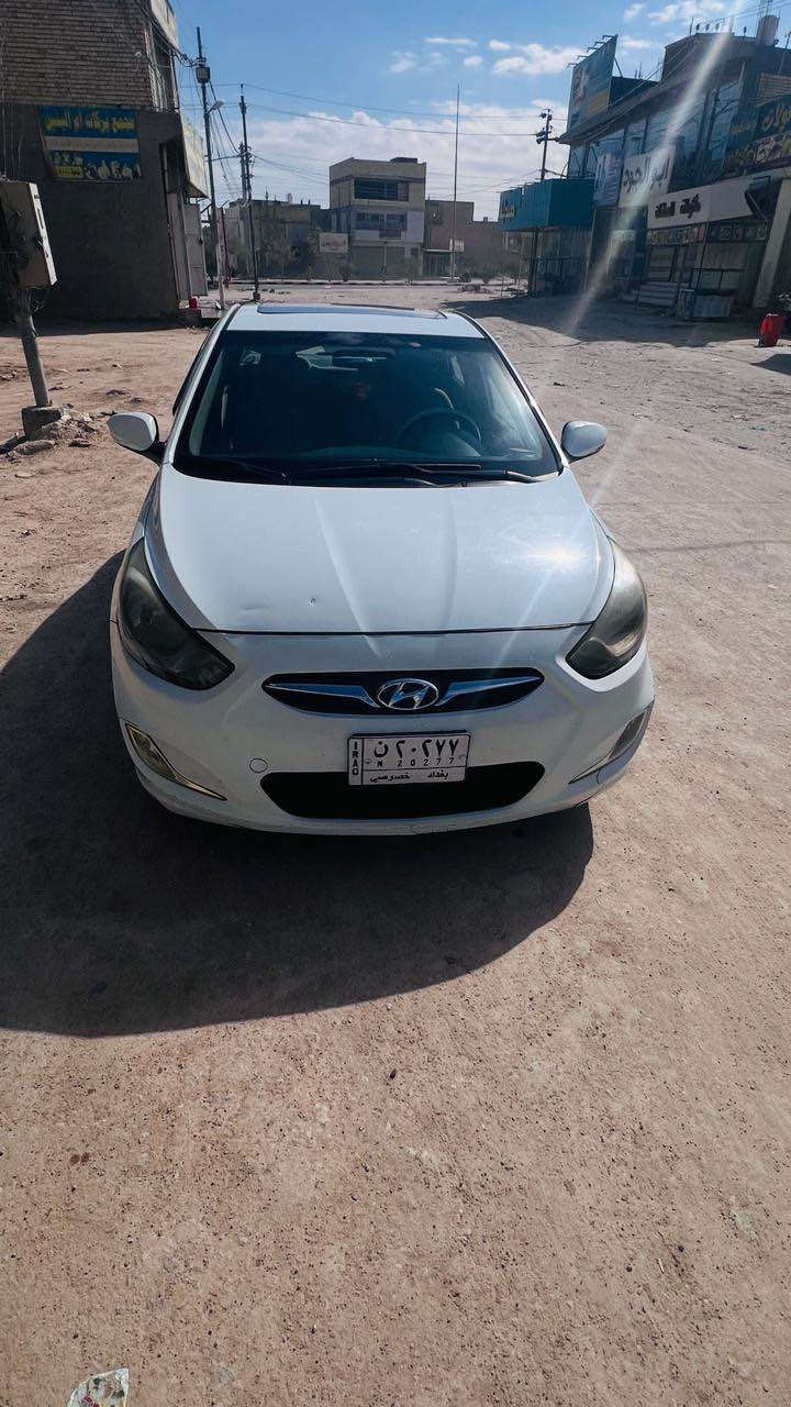 اكسنت موديل 2015 باسمي  محرك 1600 سياره فول مواصفات 
السياره بيه بارد 
السياره جاهزه تبريد تدفئه جديد 
*********** اتصل ع رقم 
السعر 113 النجف, العراق
