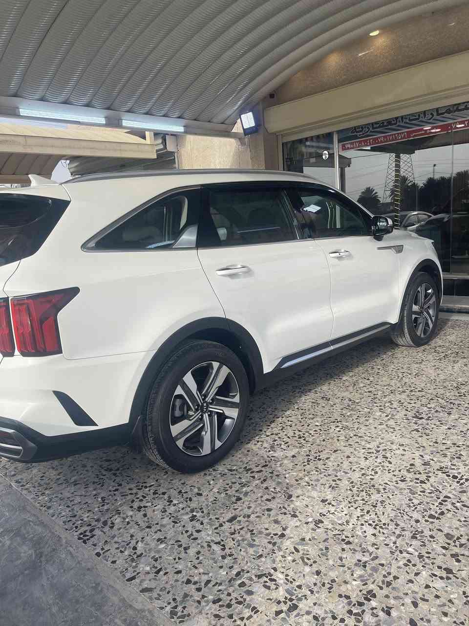 سلام عليكم 
سورنتو 21
مكفوله عده مكانين بارد صغار
فول عده البنوراما
نشره لد داخليه
ماشيه 123
سبير منازل 
تخم تاير صدر جديد 
جاهزه للاخير بدون نقص حته دهن جديد
مكاني بغداد الدوره هورجب 
***********
سعر255وبيه مجال
