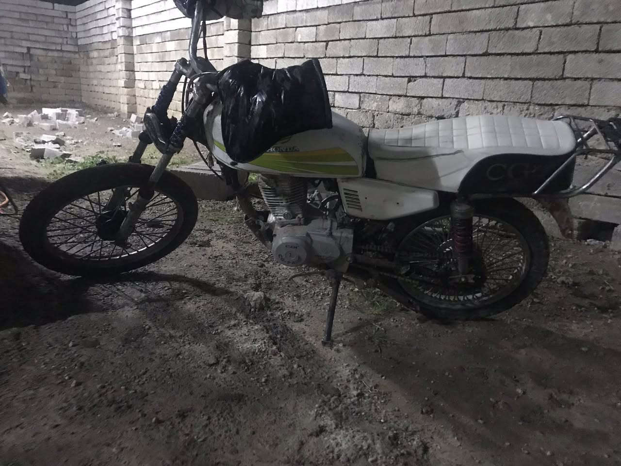 السلام عليكم موطور بارت للبيع محرك شرط كشن تانكي وياله كلشي نضيف  السعر175وبي مجال شي قليل خاص موجود رقمي ***********
