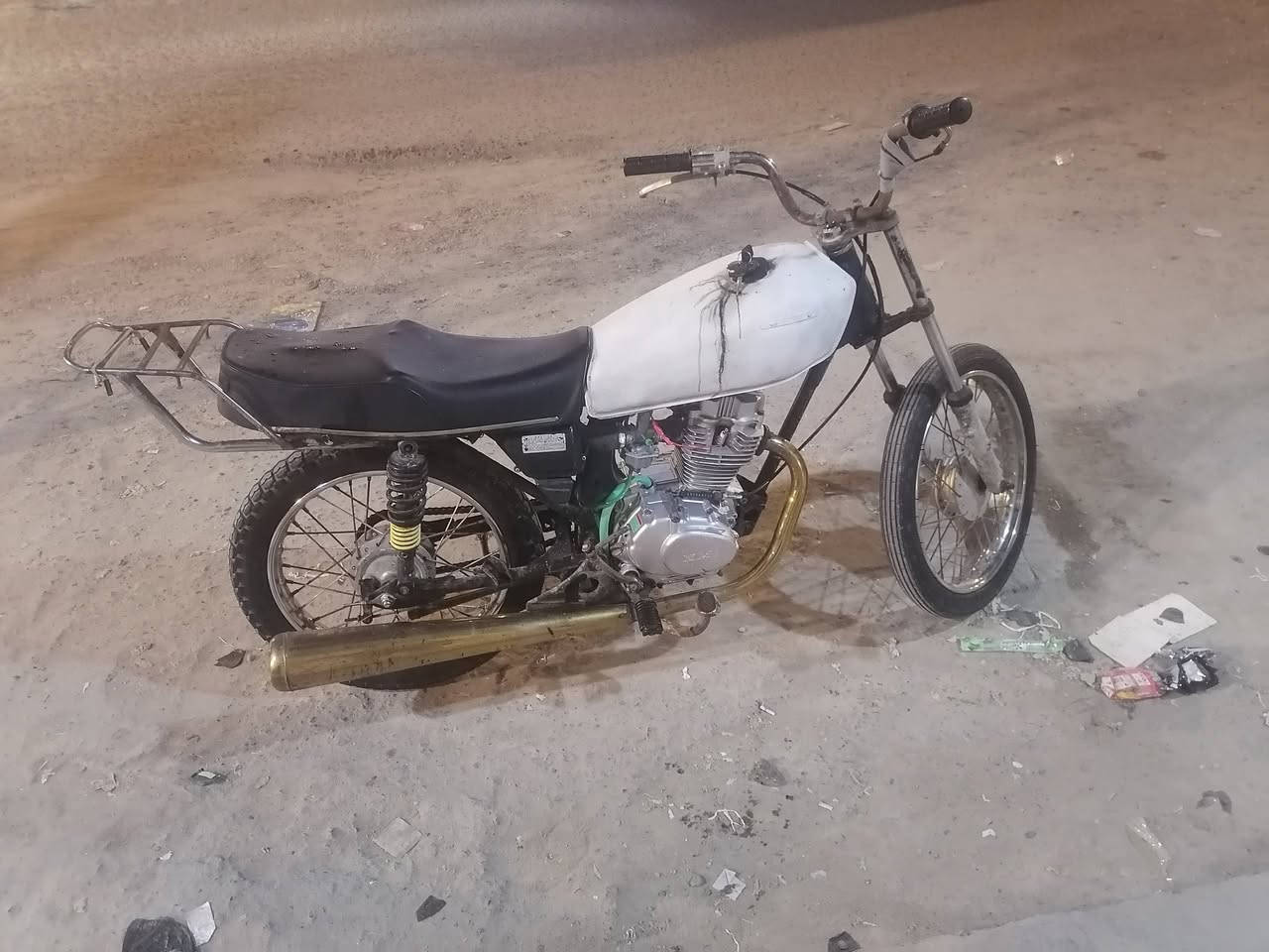 دراجه للبيع ادوات العنوان ابو الخصيب السعر 300 رقم ***********
