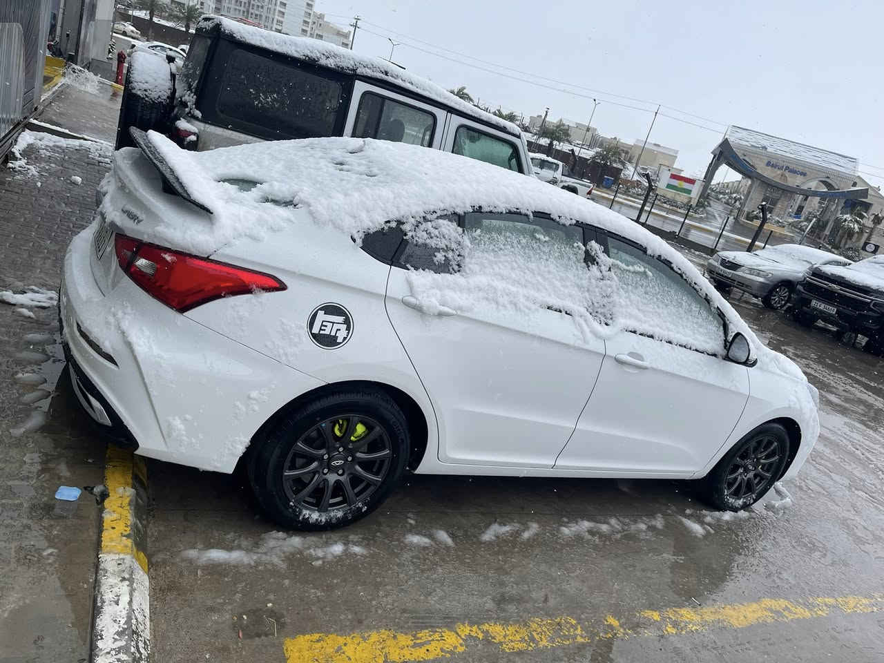 شيري اريزو 5 2024
ماشية 370000
سنوية ب اسمي 
 مكفولة بدون دعم بدون صبغ بدون بارد
الأضافات 
1- جناح خلفي 
2 - شاشة اصلية بضمان 10 سنوات
3- اضافة سماعات خلفية عدد 2 
4 - ارضيات حوضية قالب بلاد بلون الداخل 
5 - دوشمة كشنات وكفر دشبول 
6- كفر جوة المحرك 
سعرها 107
مكان السيارة سامراء ///‭0773 518 9782‬
