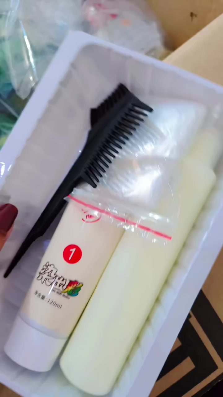 متوفر صبغ الشعر لون برغندي 😍
اخر قطعه من احسن وارقى ماركة


**إذا كنت صاحب هذا الإعلان وتريد حذفه لأي سبب، رجاءا أرسل رسالة إلى الدعم الفني**