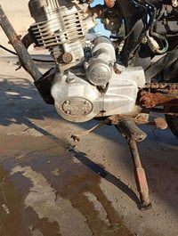 ماطور للبيع  سعر 100الف بي مجال  قليل شغال كل عيب مابي موديال ٢٠١٧ بس ...