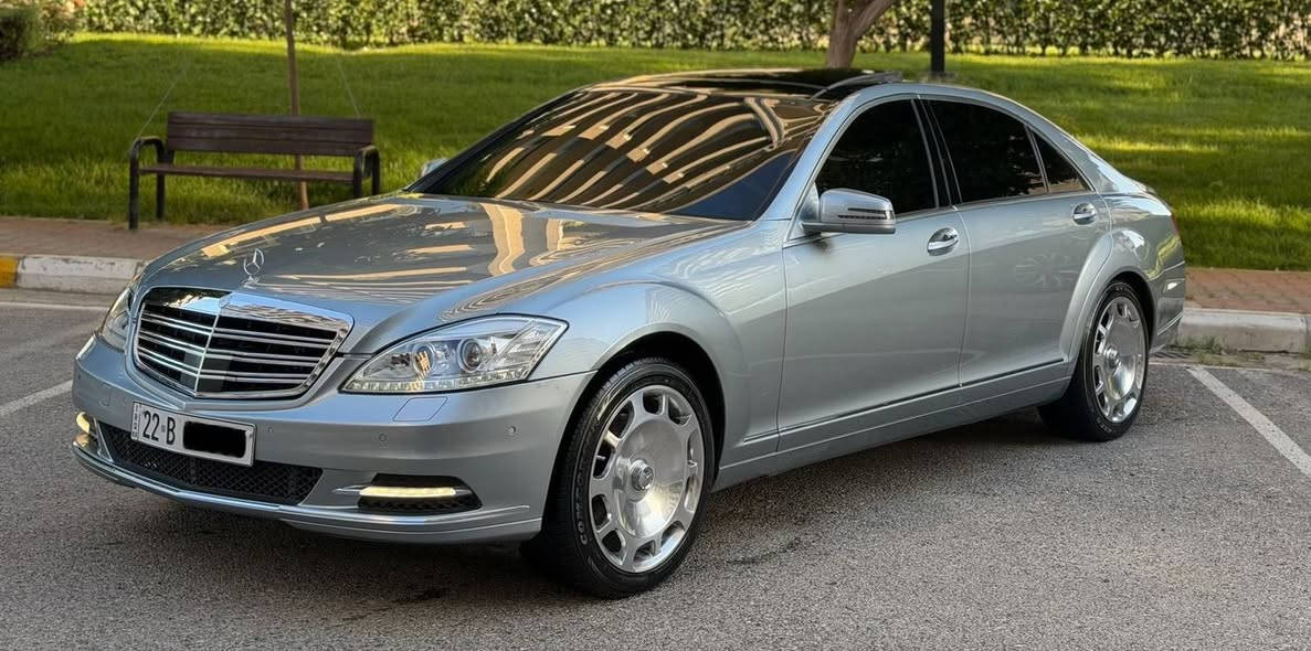 مرسيدس S550 موديل 2008
 محدث كامل 2013

الموديل: 2008
التحديث: شكل 2013 كامل
الوارد: خليجي – صفر شركة سردار
المحرك: 8 سلندر بنزين

المواصفات:

- فول مواصفات
- سقف بانوراما
- نظام تحديد المسار
- 5 ستائر كهربائية
- أوتو ستوب
- بارك أسست
- ديكورات فورميكا فاخرة
- مقاعد أمامية وخلفية مساج
- شاشة معلومات
- كاميرا
- هاتف
- أوتو هولد
- حساسات أمامية وخلفية
- مقاعد كهربائية
- مقود كهربائي
- تبديل سرعات على المقود (جير ستيرن)

حالة السيارة:

- قطعتان صبغ تجميلي فقط
- بدون حوادث
- بدون دواخل
- محرك وكير أصليان ولم يتم فتحهما
- الكهرباء كاملة بشرط
- إطارات ووِيالات جديدة
- رقم وسنوية جديدة

الموقع:
السليمانية

للاستفسار: ***********
