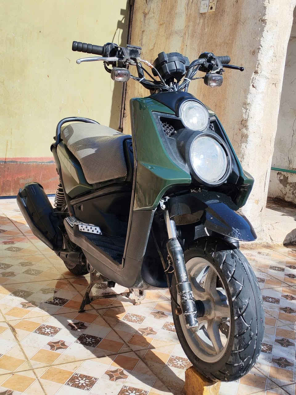 للبيع سكنس جبلي موديل ٢٠١٤ لون مميز بيها تعديلات بصيطه  كهربائيات كلها شغاله السعر ١١٠٠ هاتف *********** مكان قضاء الرفاعي
