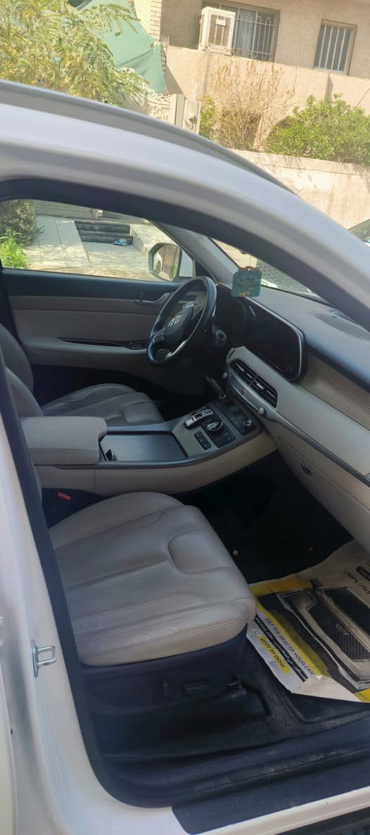 السلام عليكم هونداي بلسايد / موديل 2022 ابيض
رقم أربيل /دولي 
داخل بيجي +صاجي
فول مواصفات 
فتحة سقف
بصمة تشغيل وتشغيل عن بعد
شاشة كبيرة 
كشنات جلد 
كشن منفصل VIP
تدفئة كشنات
كشنات تحكم كهرباء
 منفذ شحن  هاتف كل المقاعد 
شحن لاسلكي
خزن وضعيات 
خمس وضعيات قياده
فول تحكم ستيرن 
مثبت سرعة 
تدفائة استيرن
جنطه كهرباء 
عاكسة كهرباء للاناره الخارجية
كشنات كهرباء
سايد بريك اوتو
السياره وارد أمريكي / بدون دواخل
داخل جديد 
كير محرك كفاله
تبريد كفاله
وبعد بيه مواصفات مامذكوره 
ماشيه  36 ميل 
السعر280 وبيه مجال
مكاني بغداد / شارع فلسطين 
***********
