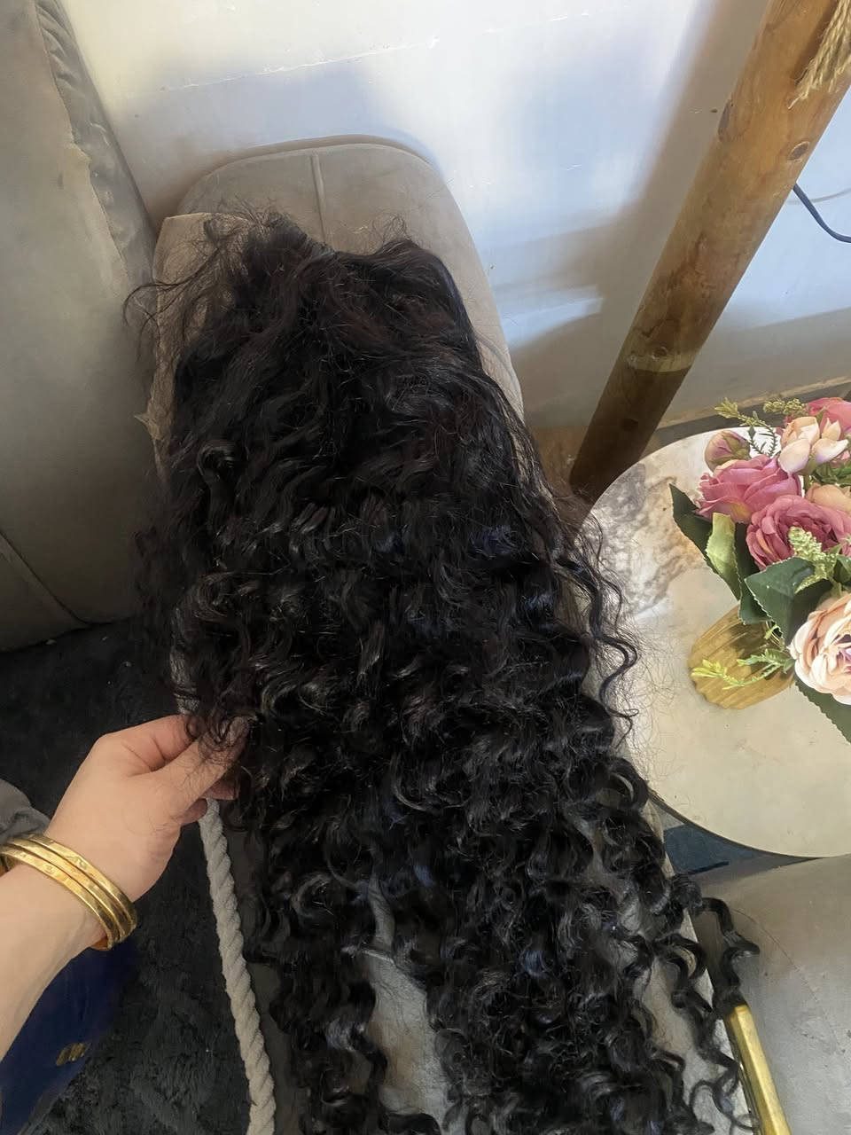 صباح الخير طباح الخير باروكة طول ٧٠ اذا تنكويي تصير اطول سعرها ٧٥ الي تريد تدخلي خاص اذا تنكوي يمكن تصير طولها ٨٥


**إذا كنت صاحب هذا الإعلان وتريد حذفه لأي سبب، رجاءا أرسل رسالة إلى الدعم الفني**