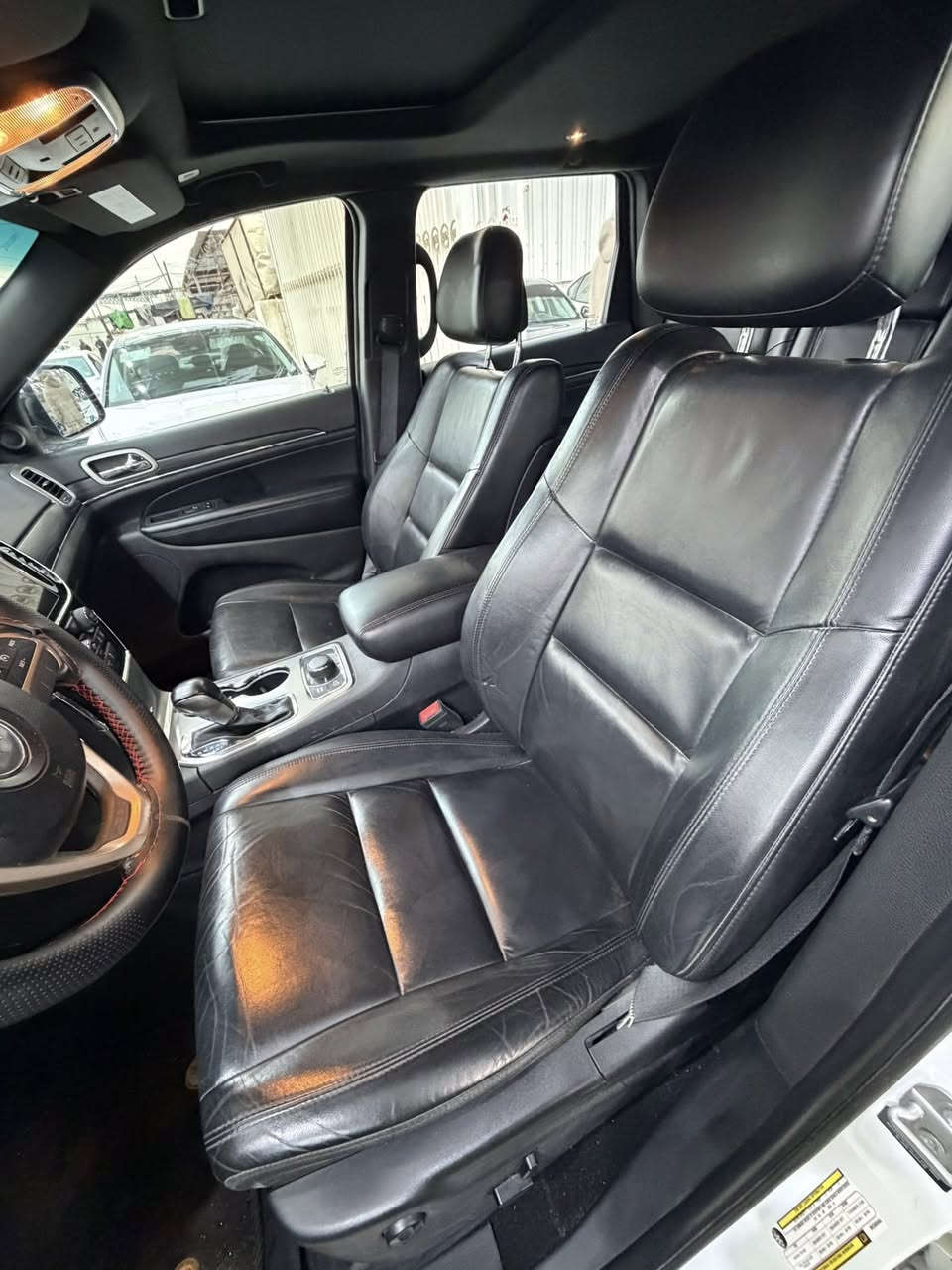 جيب 2021 رقم اربيل
السيارة فية لمتدد فول مواصفات
مواصفات معروفة 
تريد مداور او وكالة 
مكان السيارة النجف 
حادثها امامي بيها 5 قطع صبغ بنيد وجاملغات امامية 
وجاملغ وباب خلفي ايسر 
ماشية 34 الف 
من امريكا ماشية 28 الف 
السيارة ماعايزها اي شي جاهزة وكاملة 
السعر 215 ورقة 
للاستفسار 
***********
