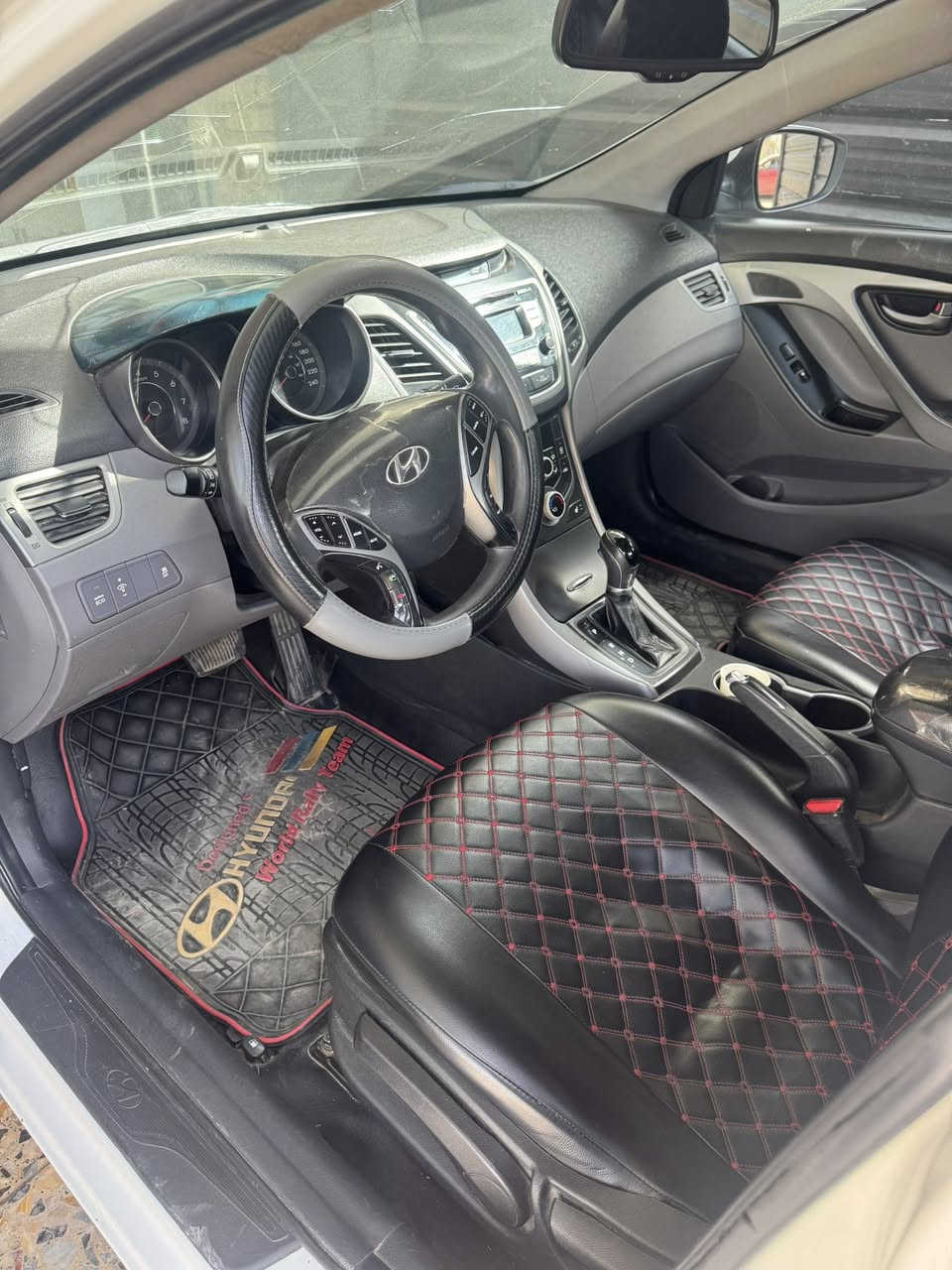 سلام عليكم
النترا ٢٠١٤ 
كير جديد محرك ما مفتوح 
صبغ جاملغ وبنيد فقط 
جاهزه سياره بدون نقص فقط تحتاج جامه اماميه 
مكاني بغداد العامرية 
سنويه ل٢٧ 
***********
السعر ١٠٦ 
يوجد فابلون بالقماره
