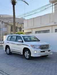 لندكرروز 2012 بريميه ومعروفه موصفات البريم سياره كفاله عامه من عده شبر...