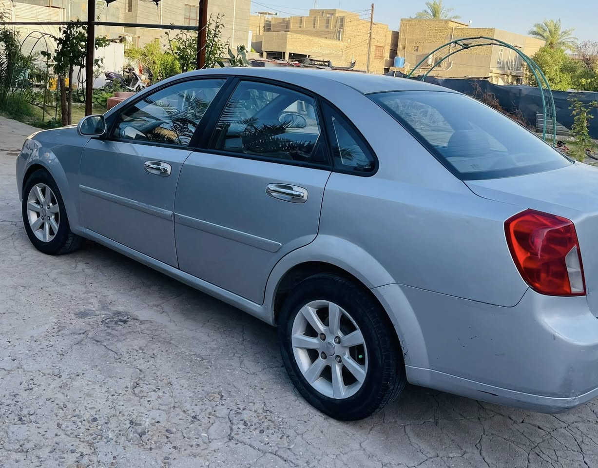 السلام عليكم اوبتر موديل 2006 خليجي كير اوتماتيك السياره جديده كير وميكنه جديد حداديه جديده تبريد شغال السياره مال جناي كهربائيات كله شغاله  رقم بابل السياره مانقصه شي السعر 55 النمان بابل الاتصال ‭0771 479 7620‬
