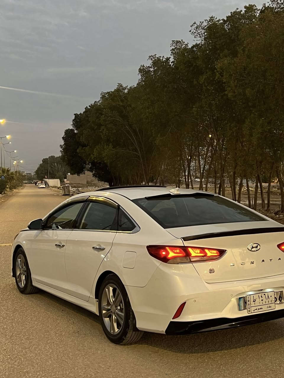 السلام عليكم
سوناتا 2018 للبيع لمتد 

رقم بغداد مشروع وطني

ماشيه 59 مايل 

سلايت روف

كشنات ميموري

تبريد قطعتين

بردات خلفيه

لايت لد دوار 

كامره دواره

هاند بريك كهربائي ⚡️ 

اتوهولد

رادار امامي

حساسات خلفيه

تبريد تدفئه كشنات

تدفئته ستيرن 

تحكمات ستيرن جهتين

الحادث قبق جنطه و جاملخ كما موضح بلصور بجم كبس 

السعر 153 و بيه مجال مكاني بابل مركز المدينه
‏***********
